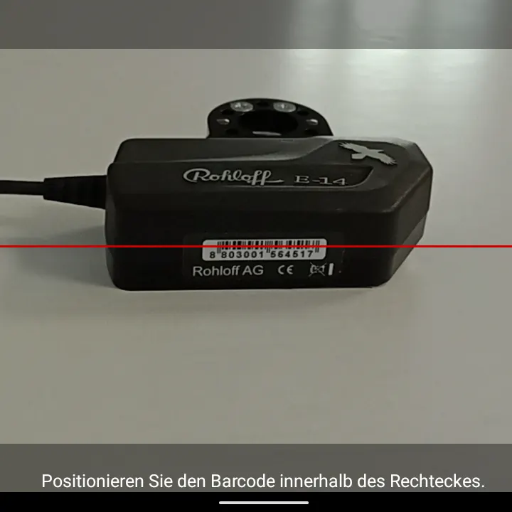 Classic-App: die Kamera mit der roten Scanlinie über dem Barcode der Schalteinheit